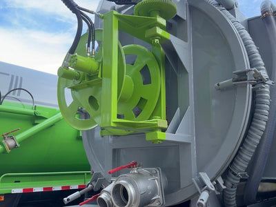 New Batch of Sanitation Trucks Roll Off Production Line – All in Stock, Ready for Shipment