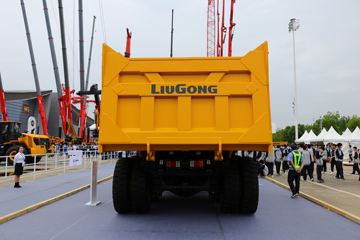شاحنة قلابة تعدين LiuGong DW90A-H بقوة 480 حصان 6X4