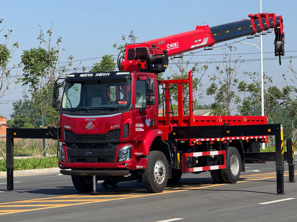 Автокран DongFeng 240 л.с. с телескопической стрелой