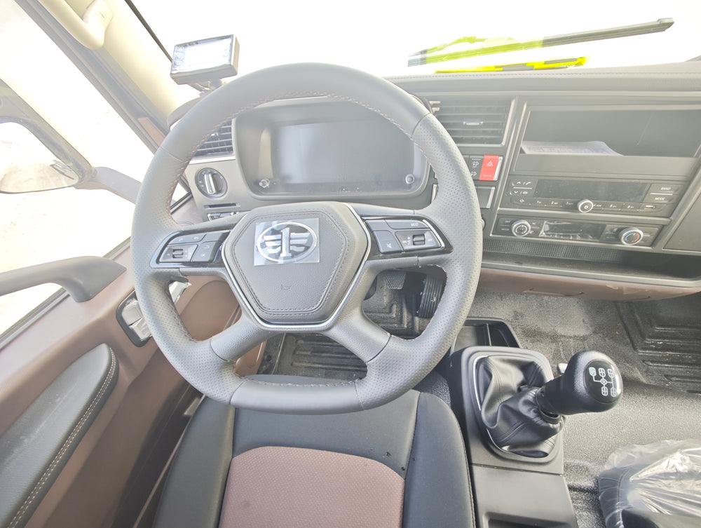 شاحنة FAW 12T المبردة