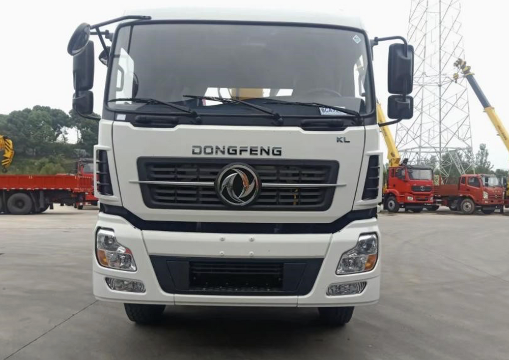Dongfeng 14 m³ Water Tank Truck