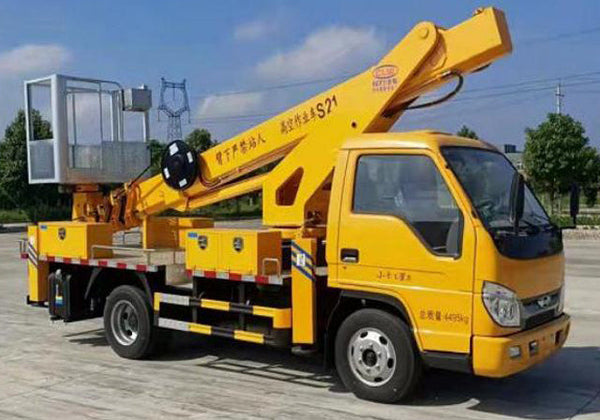 فوتون 21 متر 4×2 منصة هيدروليكية متحركة مركبة عمليات الارتفاعات العالية
