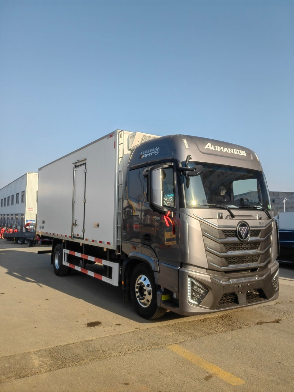 شاحنة FOTON E6 مبردة بطول 6.8 متر