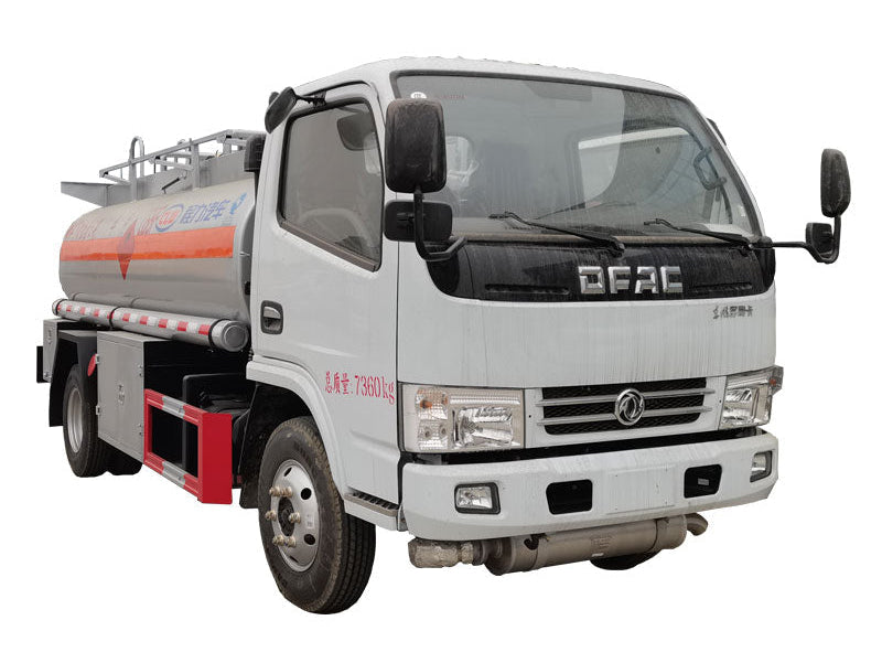 شاحنة صهريج زيت Dongfeng 4*2 سعة 4400 لتر
