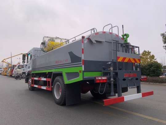 شاحنة تنظيف الأنفاق DongFeng سعة 12 مترًا مكعبًا