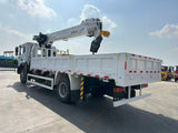 DongFeng 4×2 8-тонный кран с телескопической стрелой