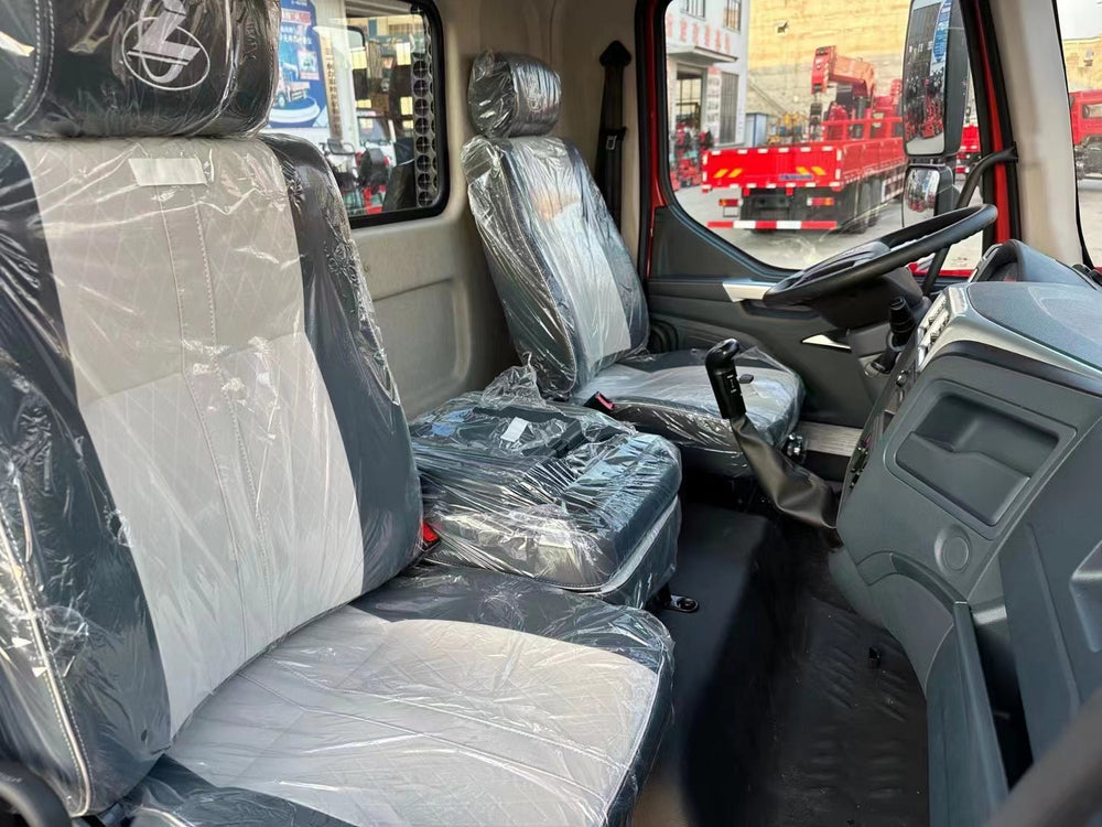 Автокран DongFeng 245 л.с. с телескопической стрелой