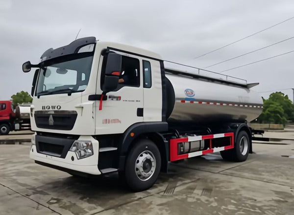 شاحنة صهريج HOWO TX 4×2 لنقل الحليب الطازج