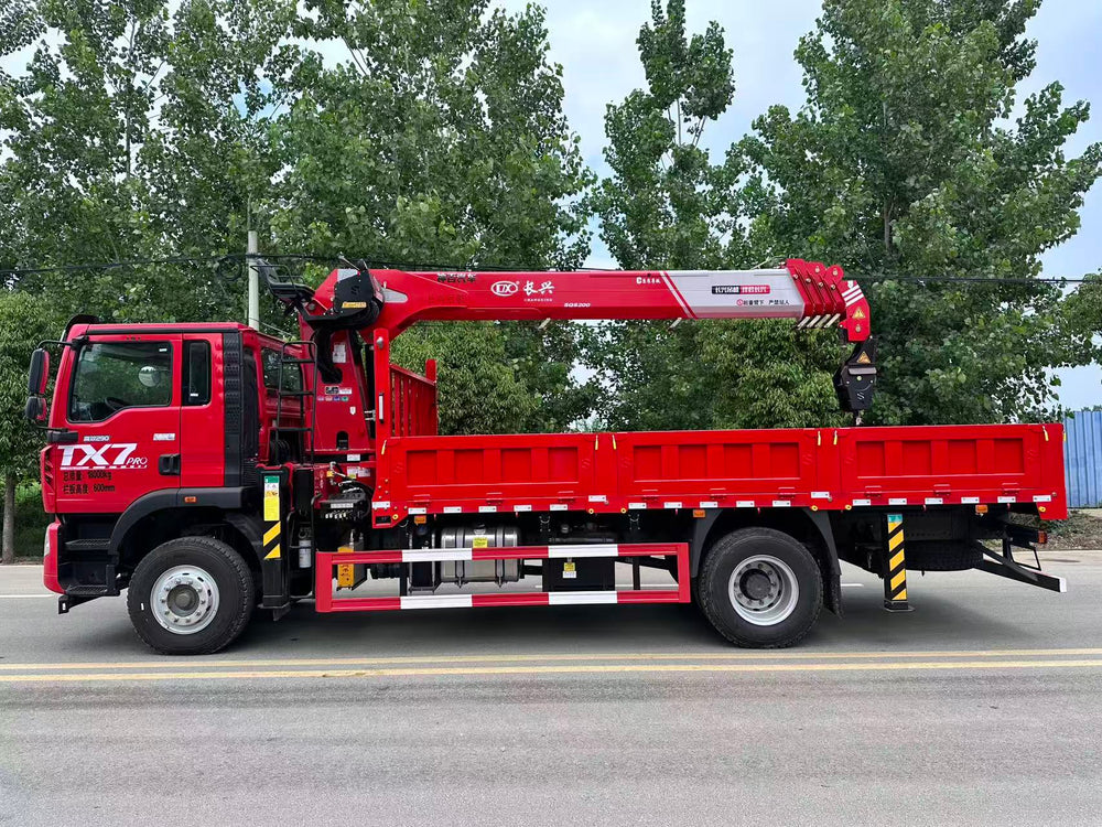 رافعة تلسكوبية HOWO TX7 8T