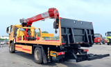 HOWO4*2 8T Wrecker truck with Crane